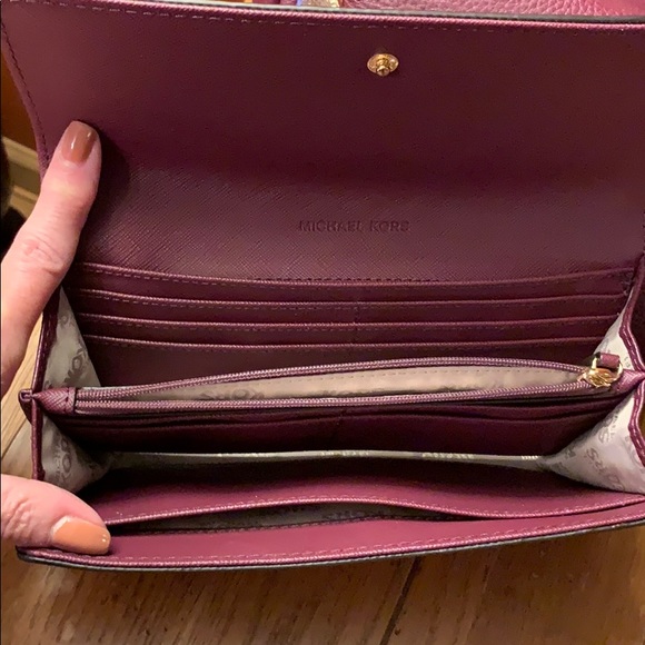 Michael Kors bag & Wallet set - Picture 6 of 8